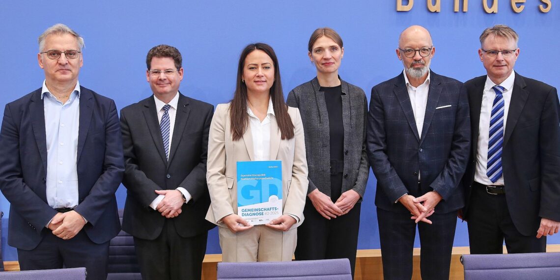 Vorstellung Gemeinschaftsdiagnose Herbst 2025 der Wirtschaftsforschungsinstitute am 25.09.2025