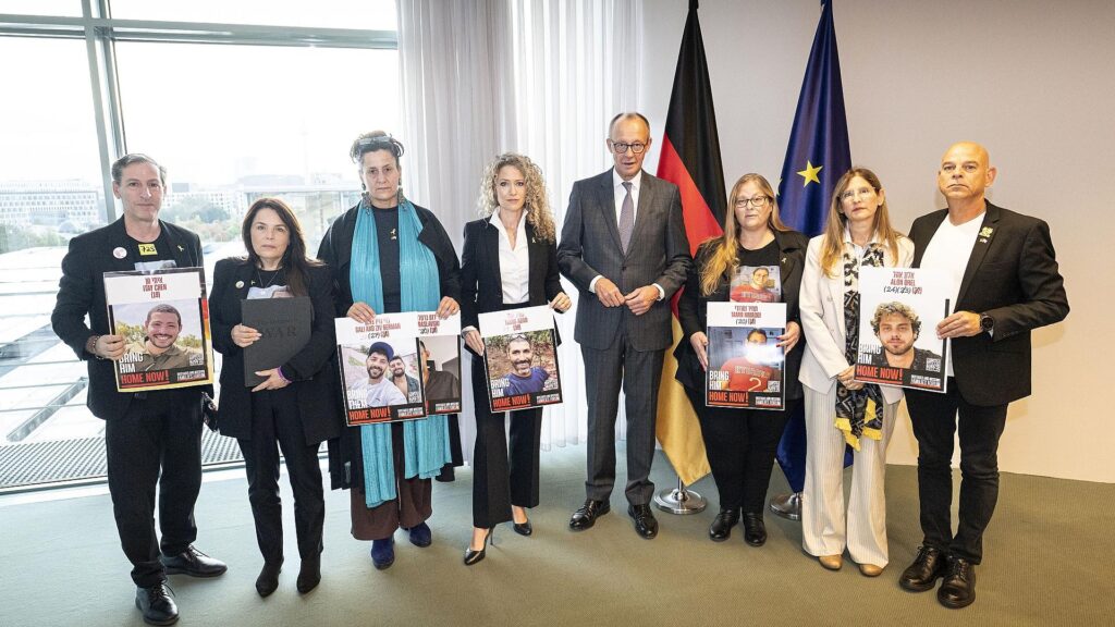 Merz trifft sich mit Angehörigen von deutschen Hamas-Geiseln am 30.09.2025