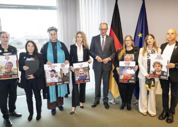 Merz trifft sich mit Angehörigen von deutschen Hamas-Geiseln am 30.09.2025