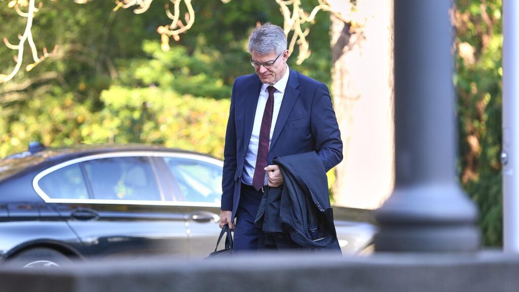 Da ging es ihm noch gut: Patrick Schnieder am Morgen des 30.09.2025