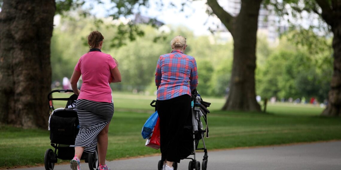 Familienministerin will mehr Frauen in Vollzeit bringen 1 Frauen mit Kleinkindern (Archiv)