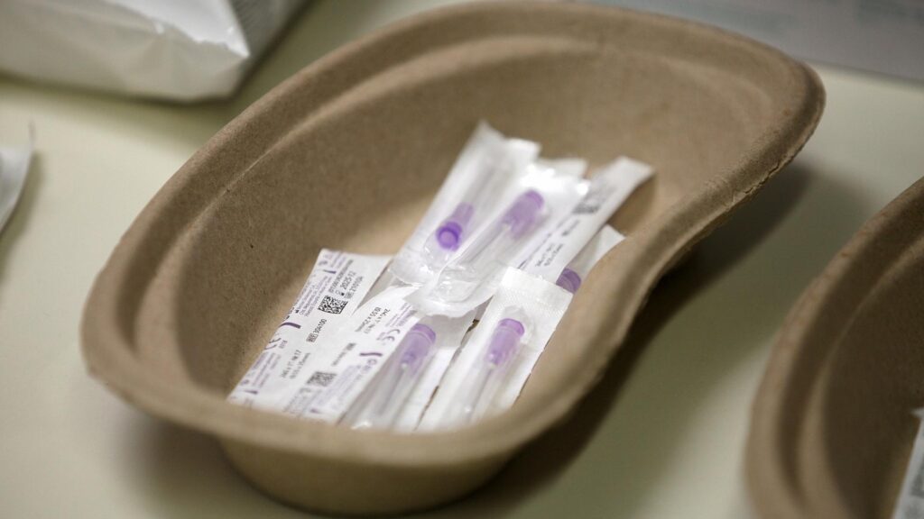 Bereitgelegte Impfspritzen (Archiv)