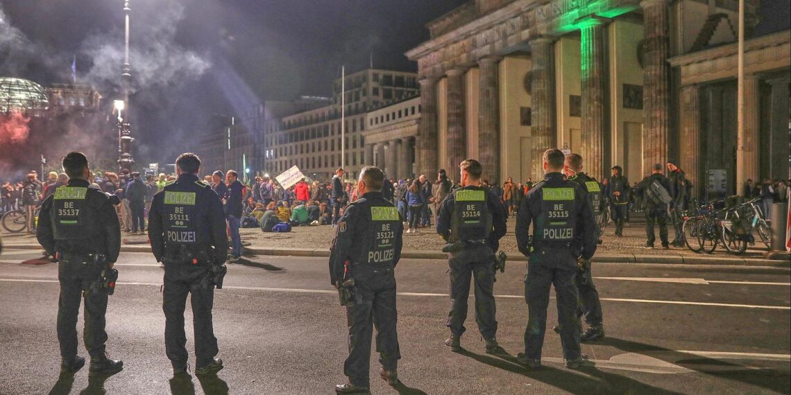 `Smoke-in` vor dem Brandenburger Tor (Archiv)