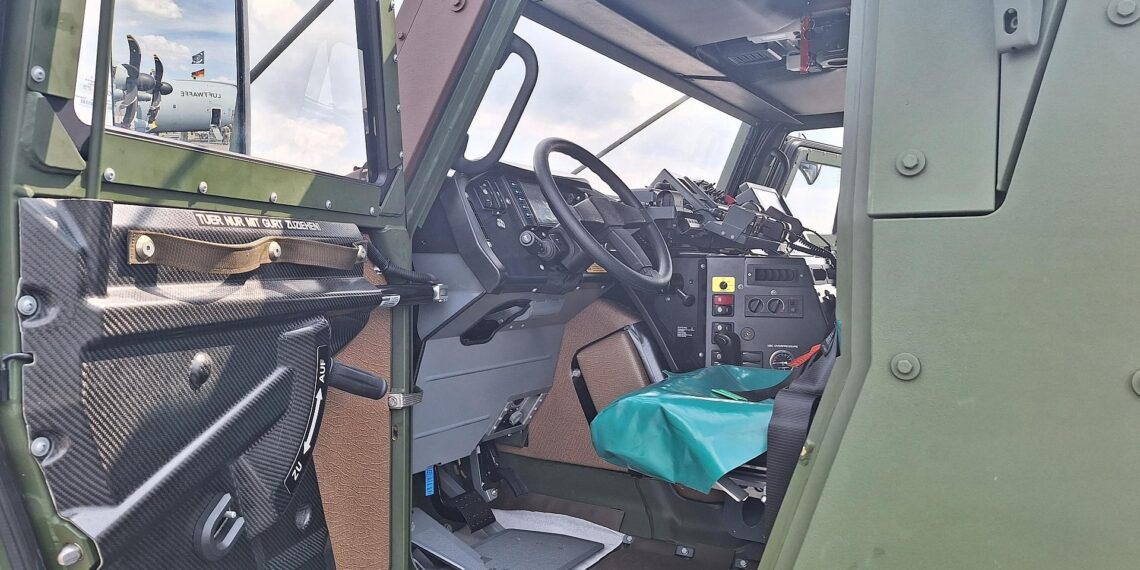 Daimler Truck will Rüstungsgeschäft forcieren 1 Sanitätsfahrzeug der Bundeswehr (Archiv)