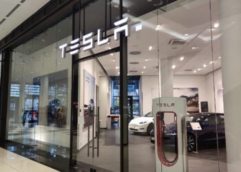Tesla-Shop (Archiv)
