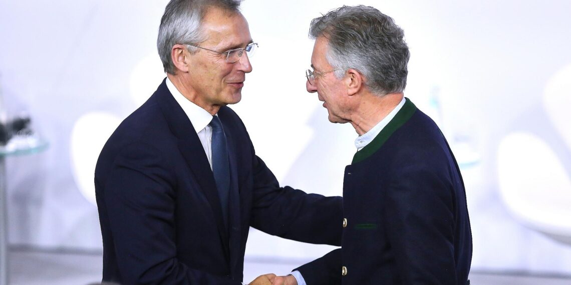 Jens Stoltenberg und Christoph Heusgen (Archiv)