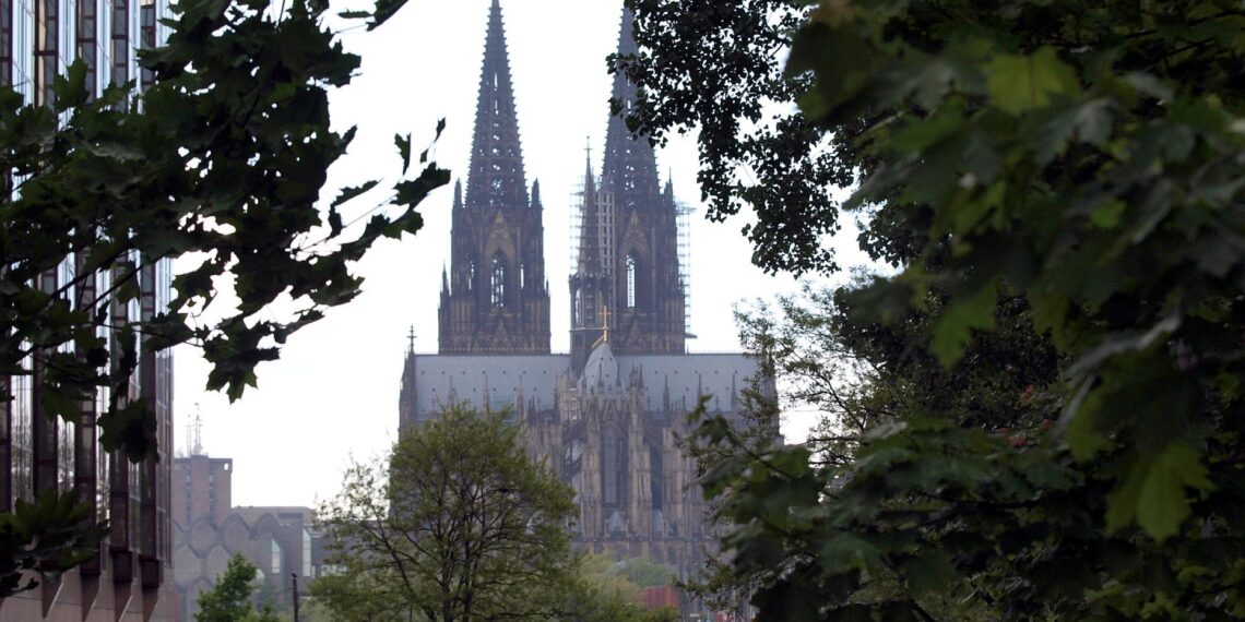 Kölns Ex-Oberbürgermeister Fritz Schramma verlässt CDU 1 Kölner Dom (Archiv)