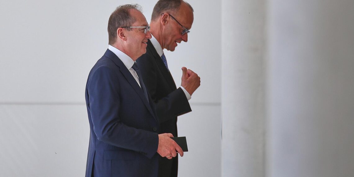Alexander Dobrindt und Friedrich Merz (Archiv)