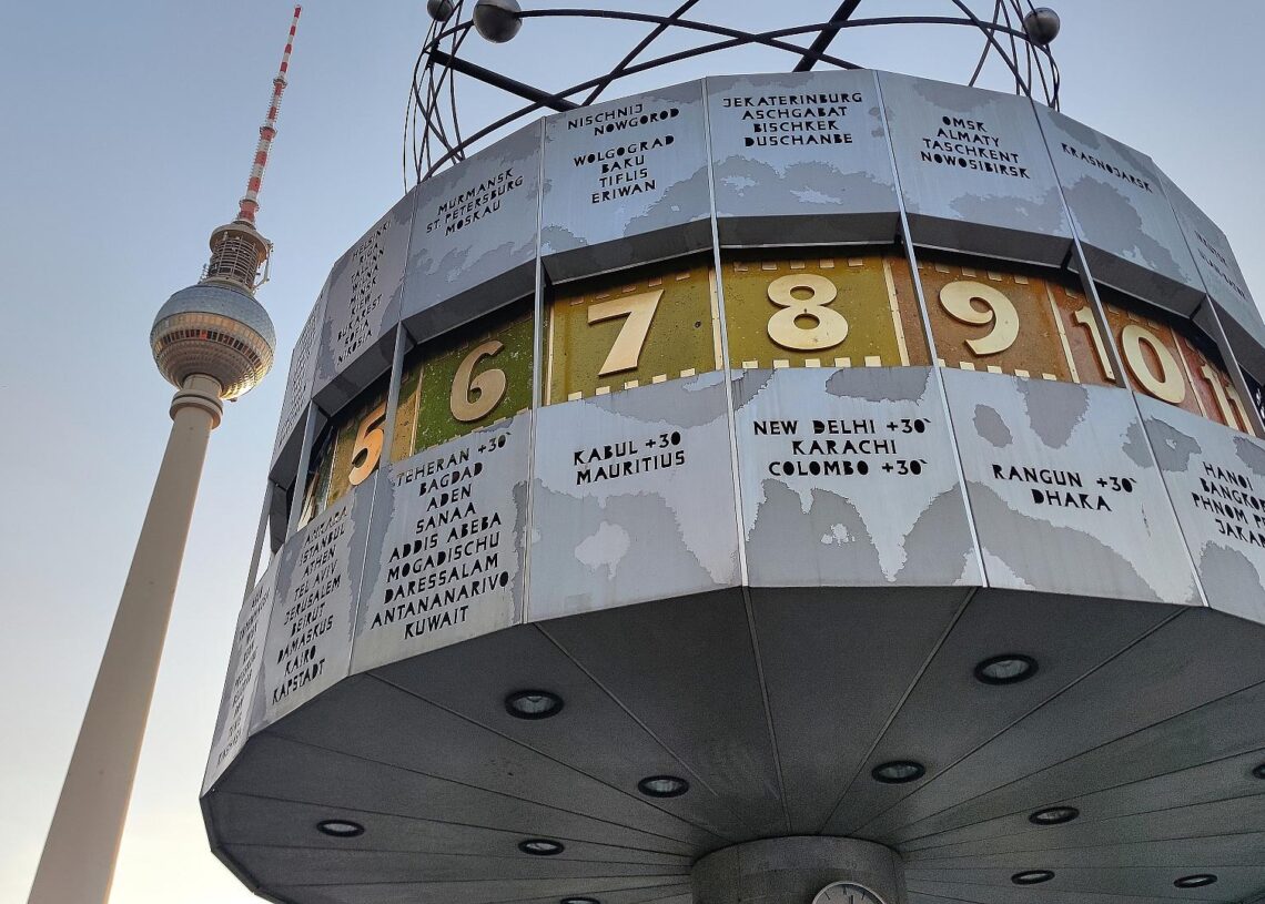 Weltzeituhr und Fernsehturm (Archiv)
