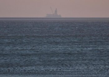 Klima-Report: 22 von 34 "Vitalparametern" der Erde auf Rekordniveau 2 Ölbohrinsel Mittelplate in der Nordsee (Archiv)