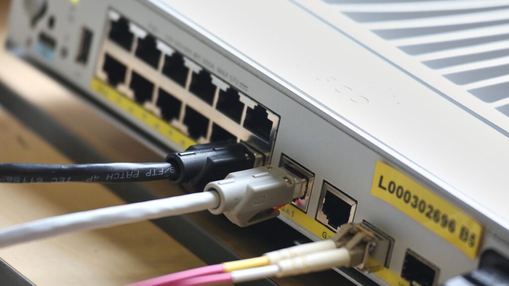 Netzwerk-Patchpanel (Archiv)