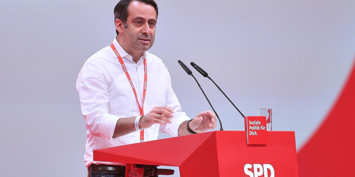 Berliner Staatssekretär verteidigt SPD-Mitgliederbegehren 1 Aziz Bozkurt (Archiv)