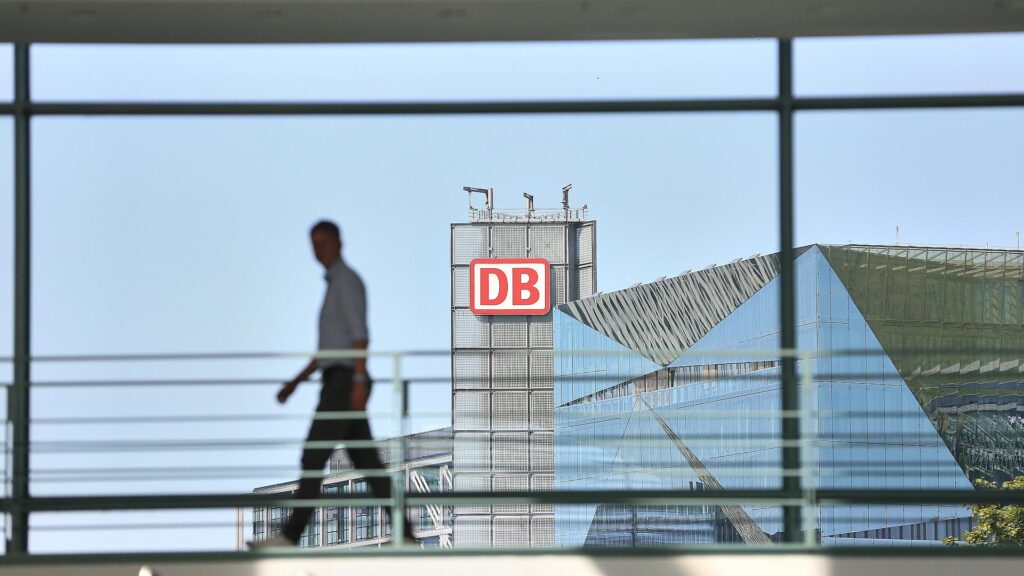 Logo der Deutschen Bahn (Archiv)