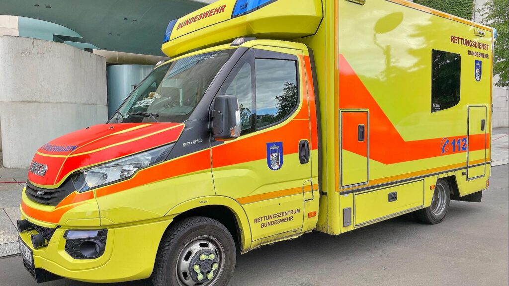 Rettungswagen (Archiv)