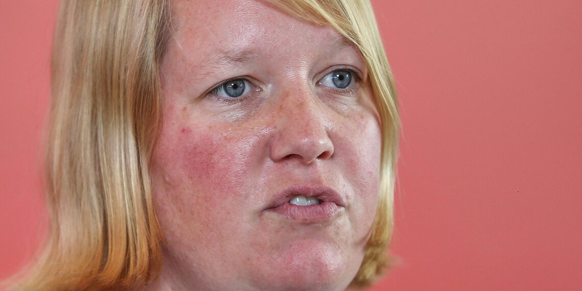 SPD-Politikerin Esdar verteidigt umstrittenen Demo-Auftritt 1 Wiebke Esdar (Archiv)