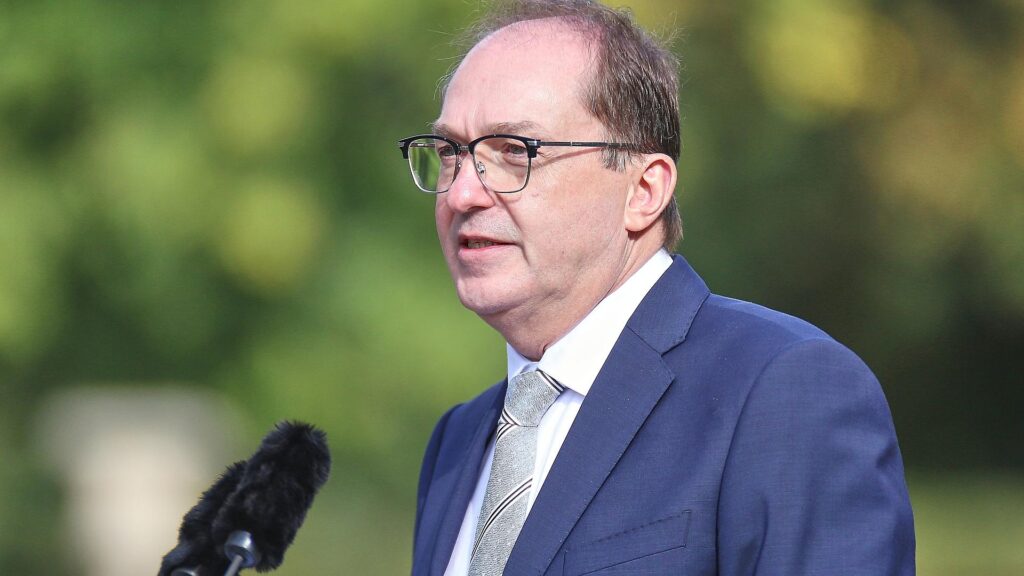 Alexander Dobrindt am 01.10.2025