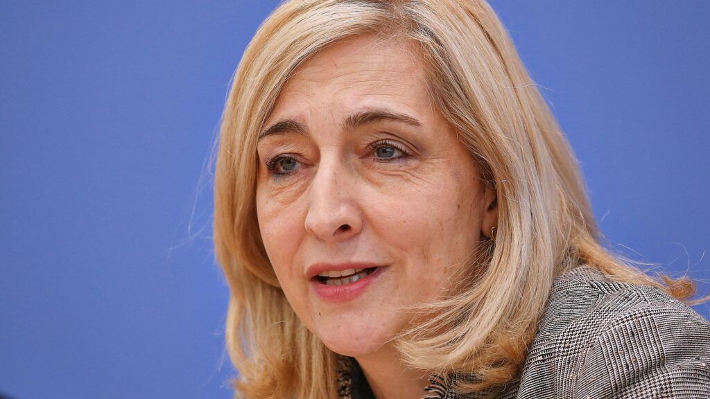 Nina Warken am 09.10.2025