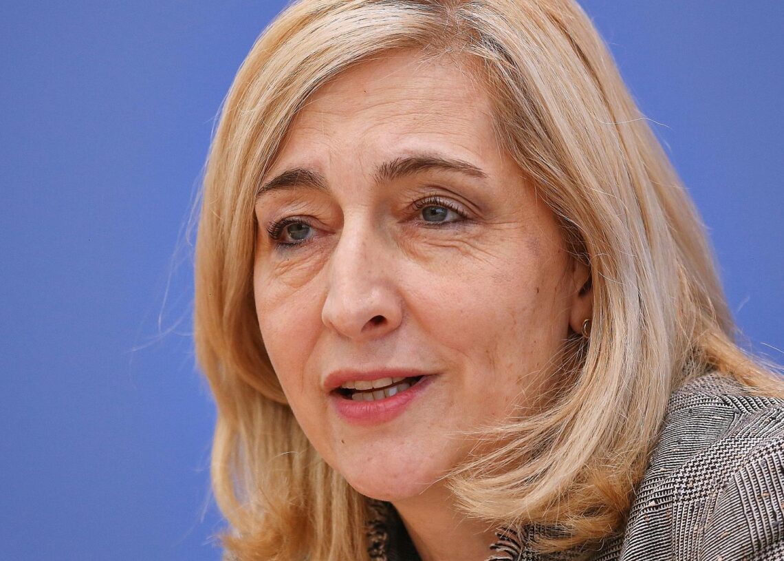 Nina Warken am 09.10.2025
