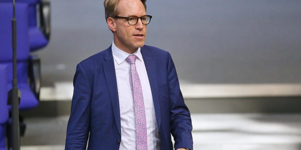 Kontrolleur Henrichmann fordert mehr Befugnisse für Geheimdienste 1 Marc Henrichmann am 09.10.2025