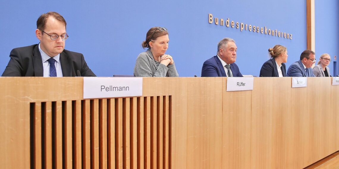 Jahresbericht 2024 des Petitionsausschusses am 15.10.2025