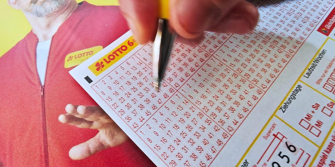 Lottozahlen vom Samstag (25.10.2025) 1 Spielschein für Lotto 6 aus 49