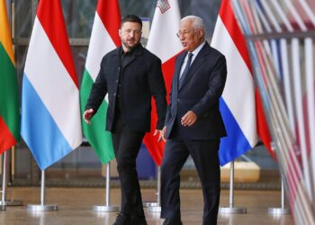 Wolodymyr Selenskyj und António Costa am 23.10.2025
