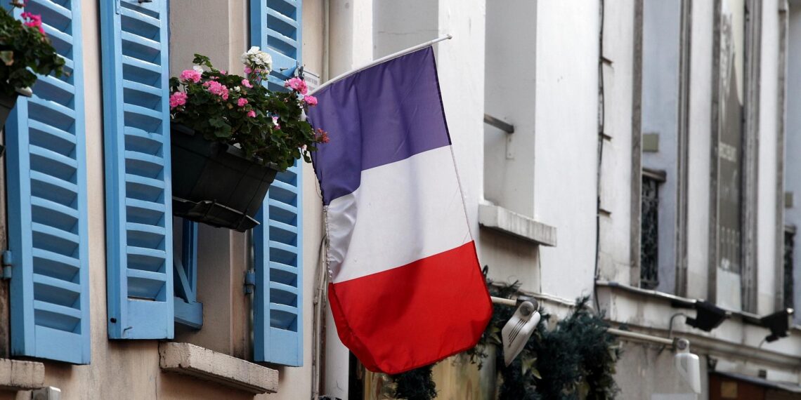 Frankreichs Ex-Präsident Sarkozy kommt unter Auflagen frei 1 Französische Fahne (Archiv)