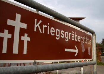 Präsident des Volksbundes sieht Kriegsgräberstätten verfallen 3 Kriegsgräberstätte (Archiv)