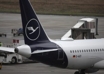 Entwarnung nach Softwareproblemen bei Airbus A320 2 Lufthansa-Maschine (Archiv)