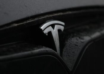 Tesla-Aktionäre stimmen für billionenschweres Paket für Musk 2 Tesla-Auto (Archiv)