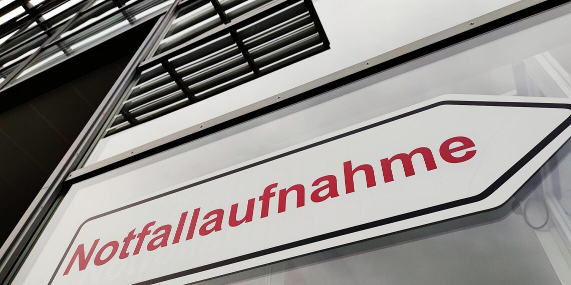 Warken will mit Notfallreform Milliarden einsparen 1 Notfallaufnahme (Archiv)