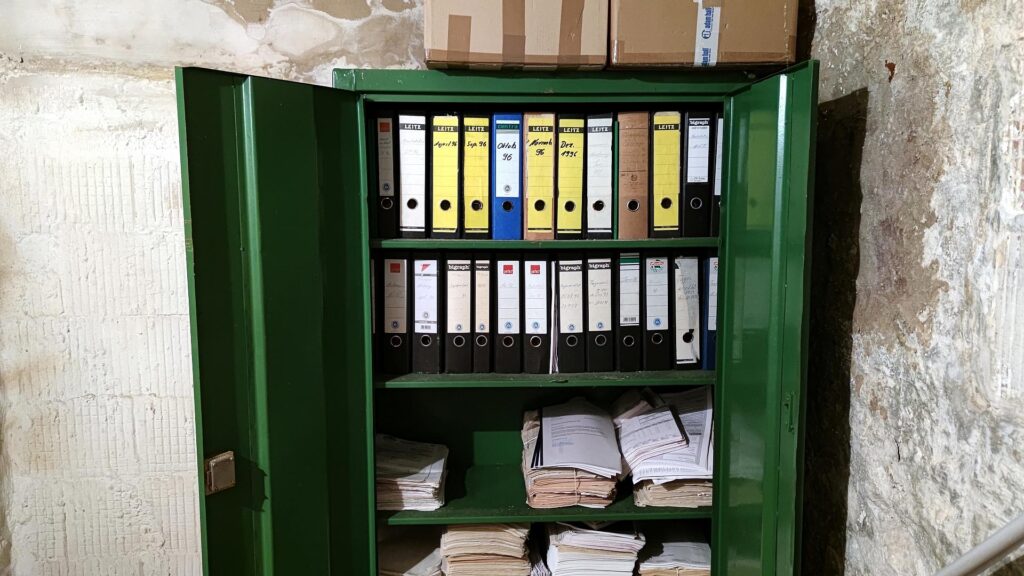 Aktenschrank (Archiv)