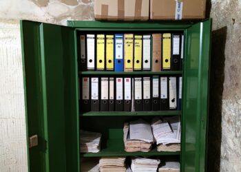 Umfrage: Mittelstand merkt kaum was vom Bürokratieabbau 6 Aktenschrank (Archiv)