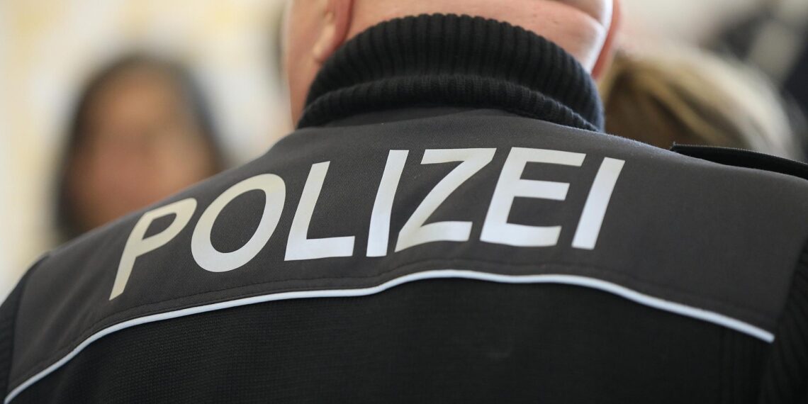 Polizist (Archiv)