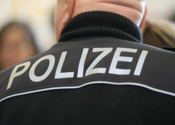 Polizist (Archiv)