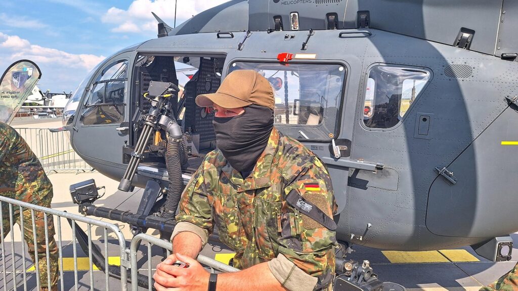 Bundeswehr-Soldat (Spezialkräfte der Luftwaffe) (Archiv)