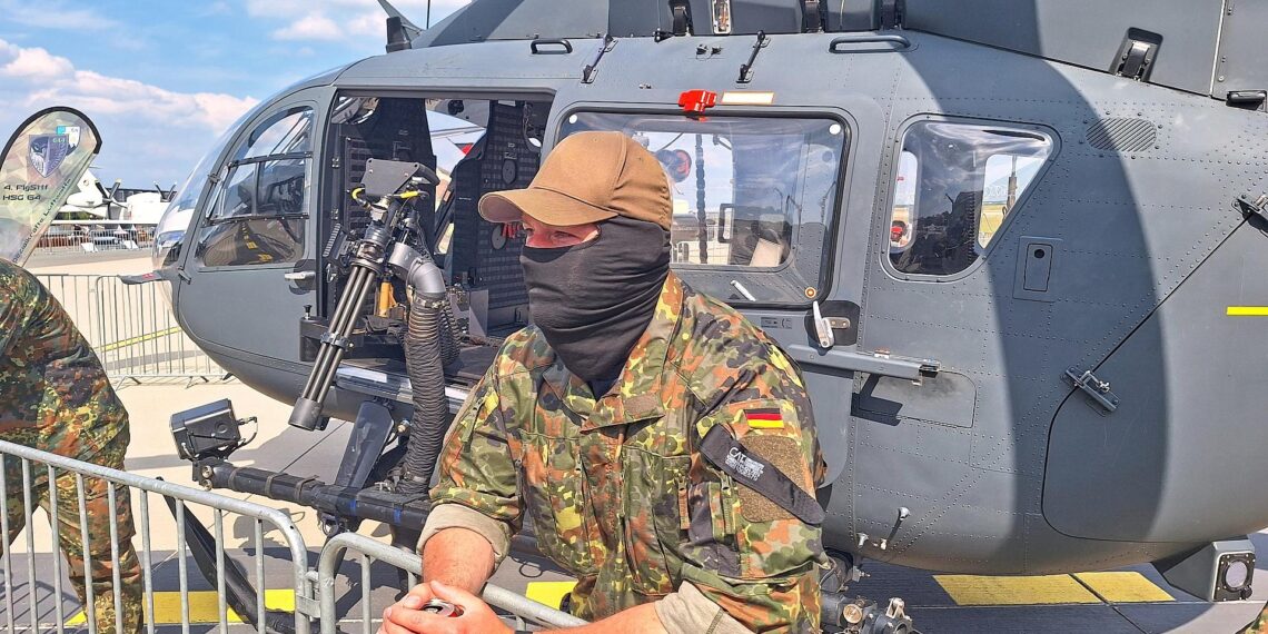 Luftwaffe soll bis 2035 personell um 70 Prozent wachsen 1 Bundeswehr-Soldat (Spezialkräfte der Luftwaffe) (Archiv)