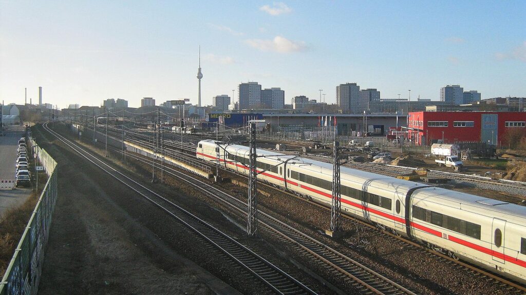 ICE der Deutschen Bahn in Berlin (Archiv)