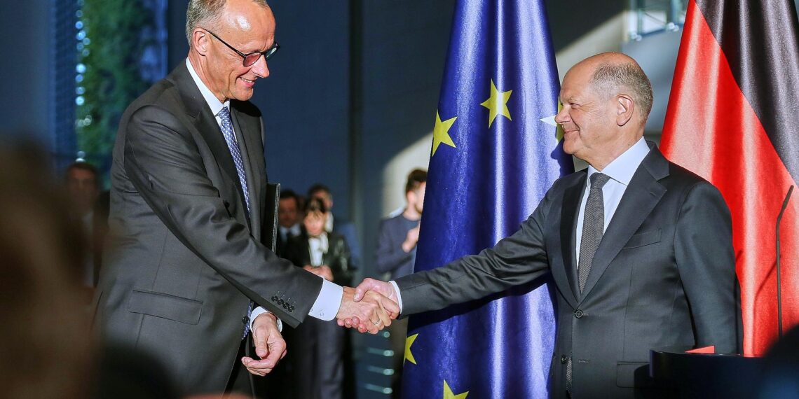 Olaf Scholz will Friedrich Merz unterstützen 1 Friedrich Merz und Olaf Scholz (Archiv)