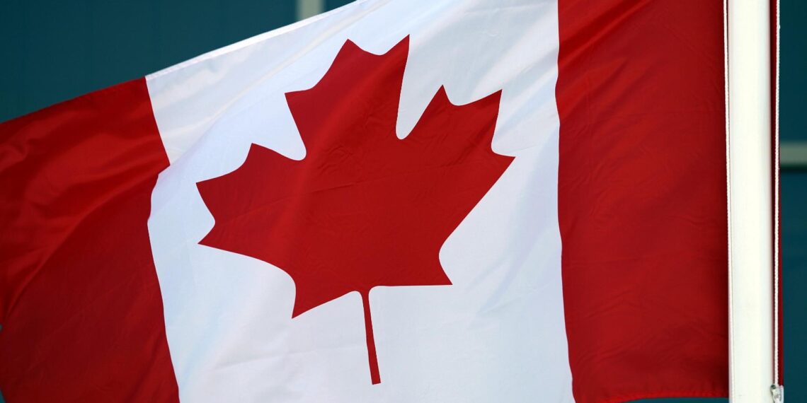 Verschollene Habsburg-Juwelen in Kanada wieder aufgetaucht 1 Fahne von Kanada (Archiv)