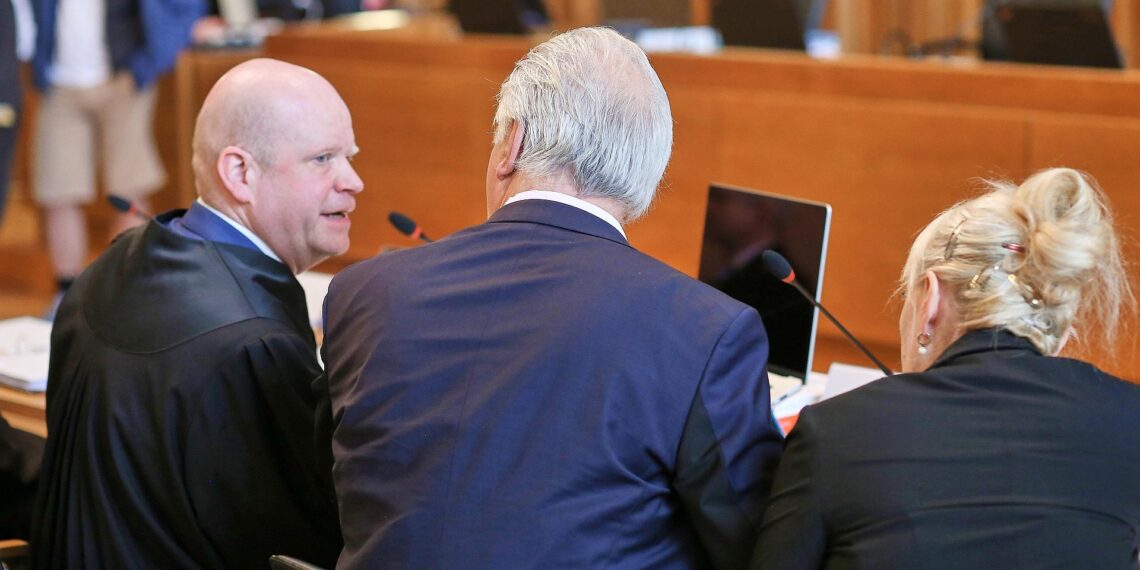Thüringens Innenminister kritisiert gekipptes "Compact"-Verbot 1 Ulrich Vosgerau