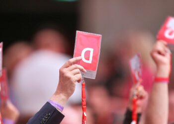 Bürgergeld: Hürde für Mitgliederbegehren in der SPD geschafft 2 Abstimmung auf SPD-Parteitag (Archiv)