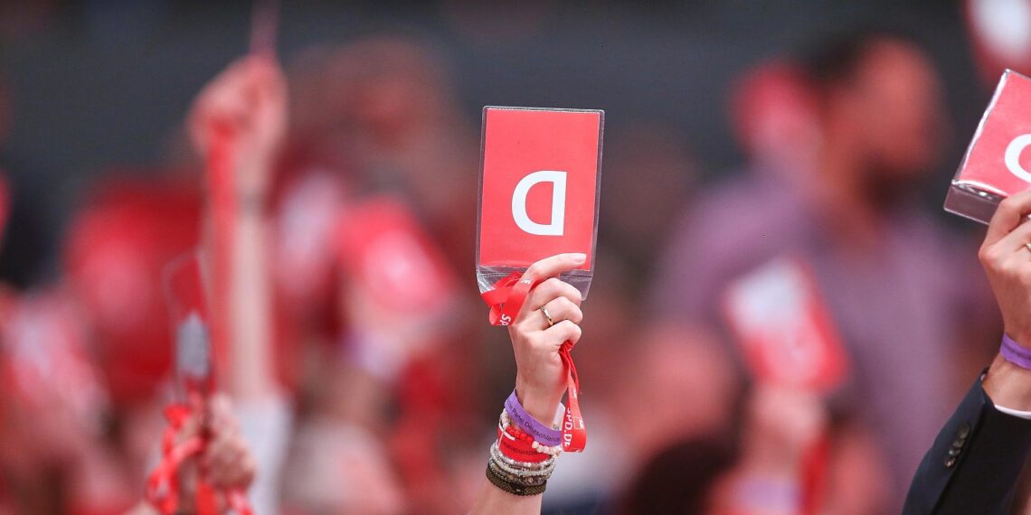 Abstimmung auf SPD-Parteitag (Archiv)