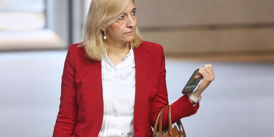 Gesundheitsministerin gegen "Basistarif" für Krankenkassen 1 Nina Warken (Archiv)