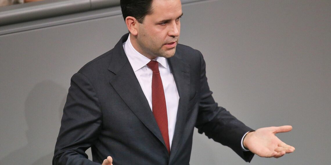 JU macht im Rentenstreit Druck auf Merz 1 Johannes Winkel (Archiv)