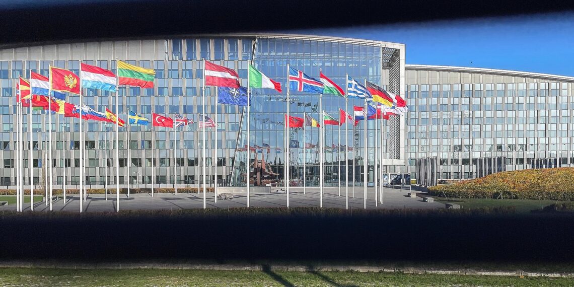 US-Nato-Botschafter kritisiert Käufe von Öl aus Russland 1 Nato-Hauptquartier (Archiv)