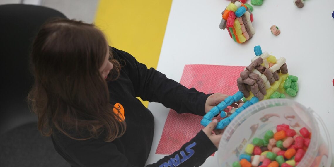 Spielendes Kind (Archiv)