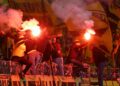 Fans mit Pyrotechnik (Archiv)
