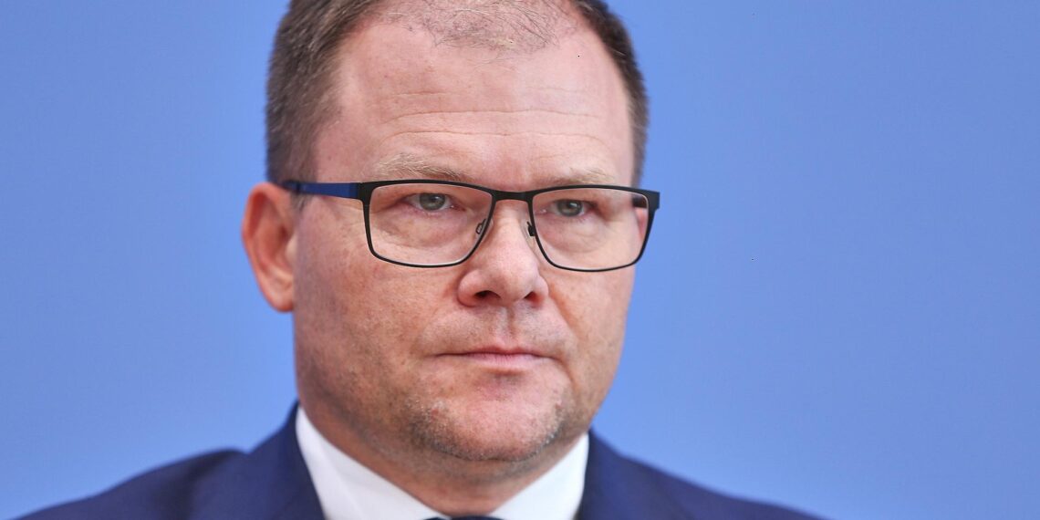 Schneider pocht auf klare Pläne für fossile Energie bei Klimagipfel 1 Carsten Schneider (Archiv)