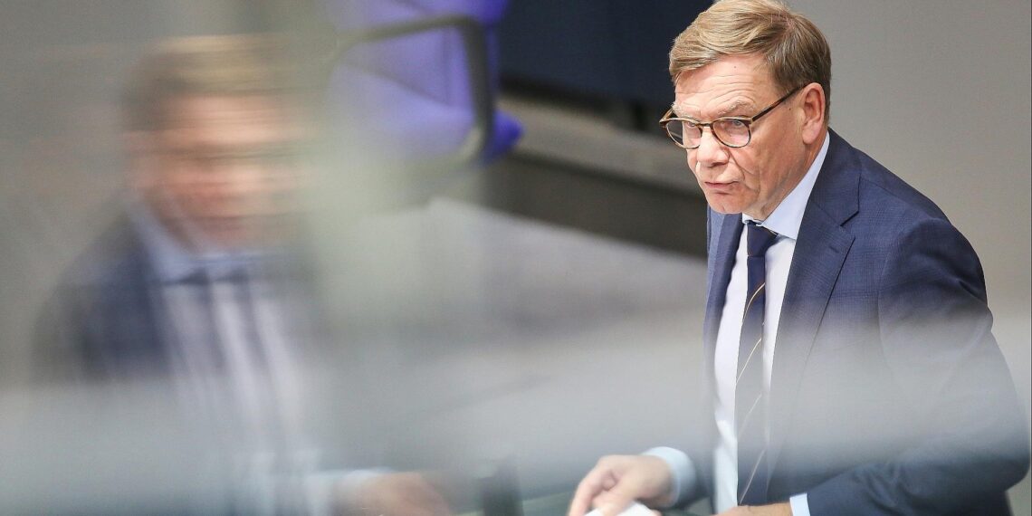 Wadephul: Westbalkan gehört "untrennbar" zur europäischen Familie 1 Johann Wadephul (Archiv)